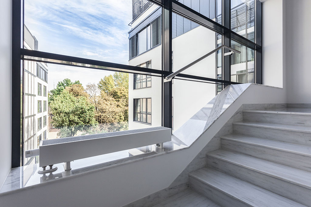 How-Commercial-Window-Cleaning-Services-Can-Add-Value-to-Your-Property