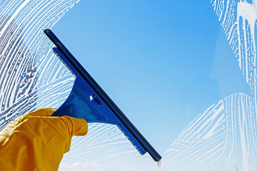 Window & Facade Cleaning